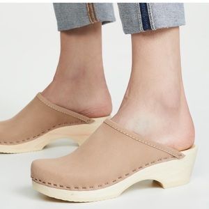 No. 6 Valley Clog, bone, size 36